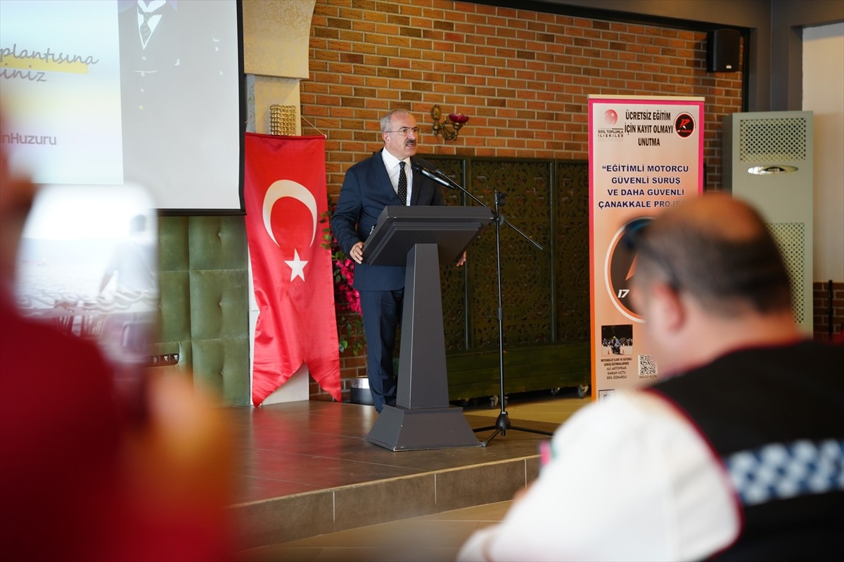 Çanakkale'de İçişleri Bakanlığı Sivil Toplumla İlişkiler Genel Müdürlüğünün desteğiyle, motosiklet...