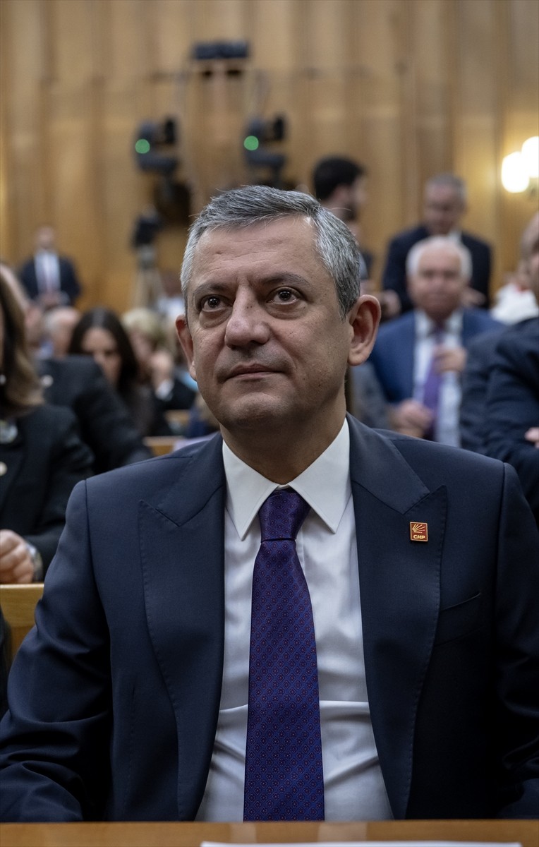 CHP Genel Başkanı Özgür Özel, partisinin TBMM Grup Toplantısı'na katıldı.