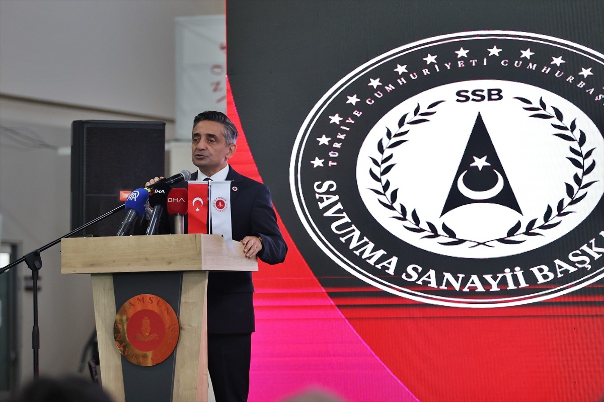 Cumhurbaşkanlığı Savunma Sanayii Başkan Yardımcısı Prof. Dr. Hakan Karataş (sol4), Samsun...