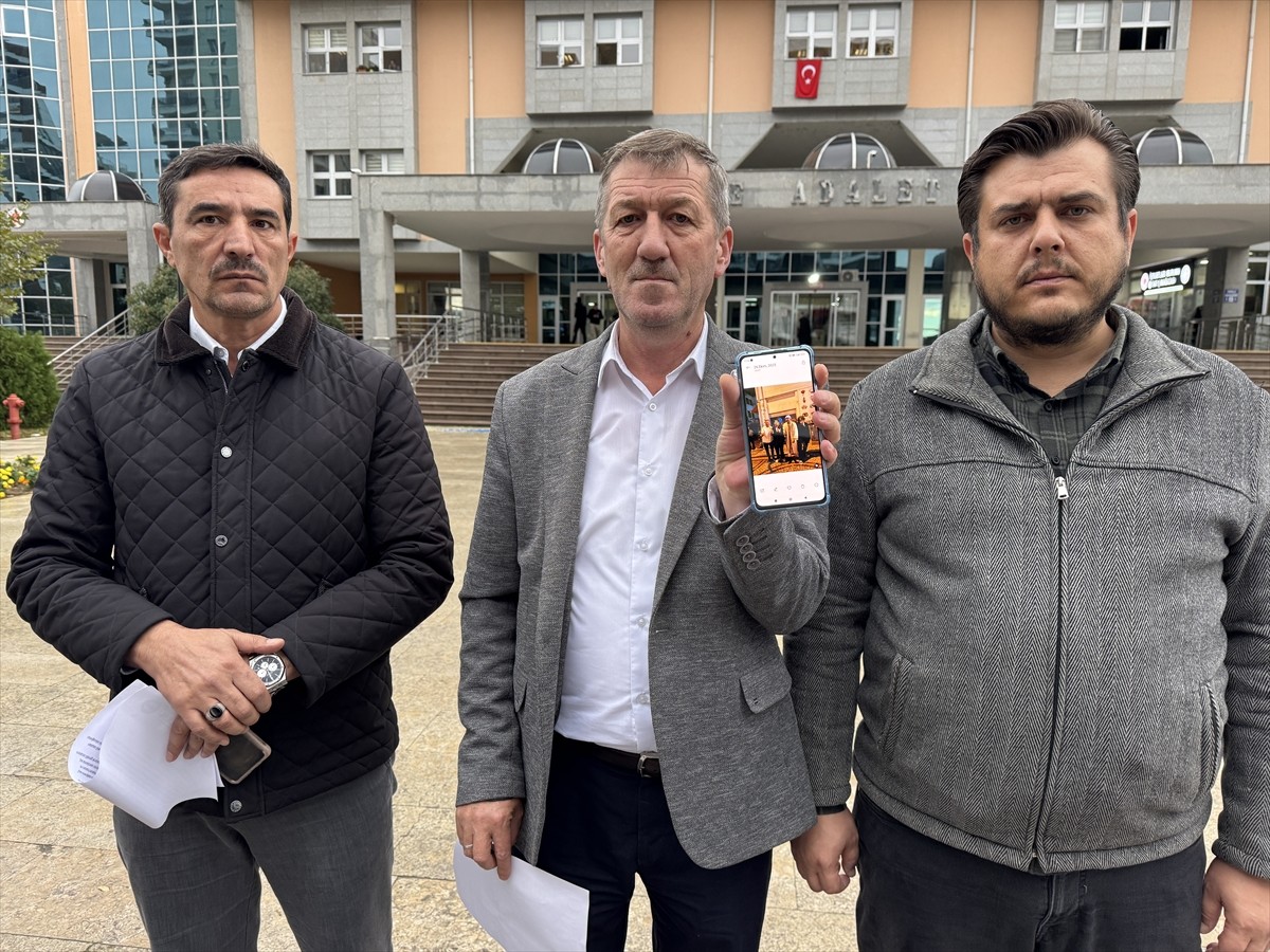 Diyanet-Sen Edirne Şubesince, kostüm etkinliğine imam cübbesiyle katılan kişinin de aralarında...
