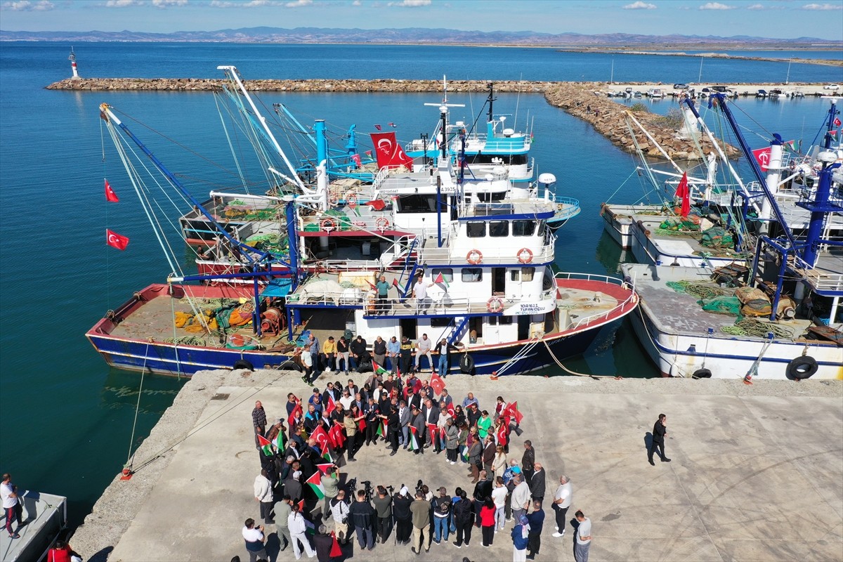  Edirne'nin Enez ilçesinde, İsrail ablukasını kırmak, Gazze'ye insani yardım ulaştırmak amacıyla...
