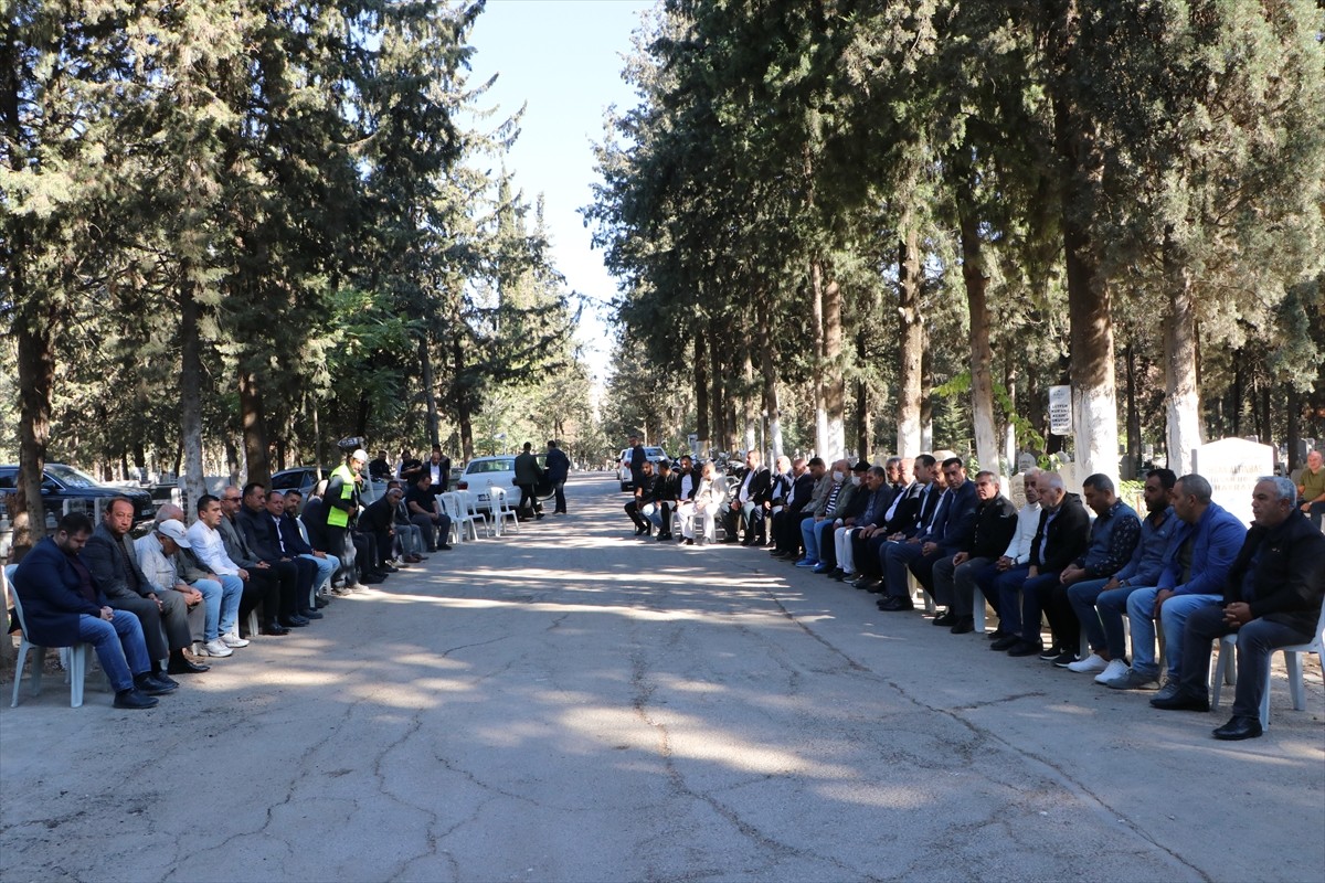 Eski Kilis Belediye Başkanı Mehmet Abdi Bulut, vefatının beşinci yılında mezarı başında...