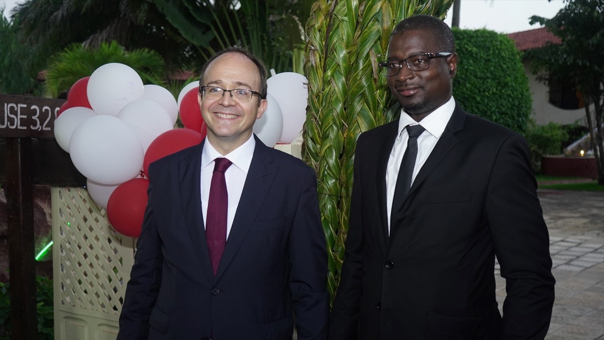 Gambiya'nın başkenti Banjul'da Cumhuriyet'in kuruluşunun 102. yılı dolayısıyla resepsiyon...