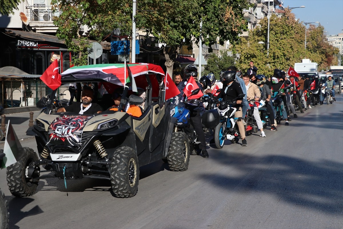 Gaziantep'te Şahinbey Belediyesi ile Kudüs Platformu işbirliğinde Filistin'e destek yürüyüşü...