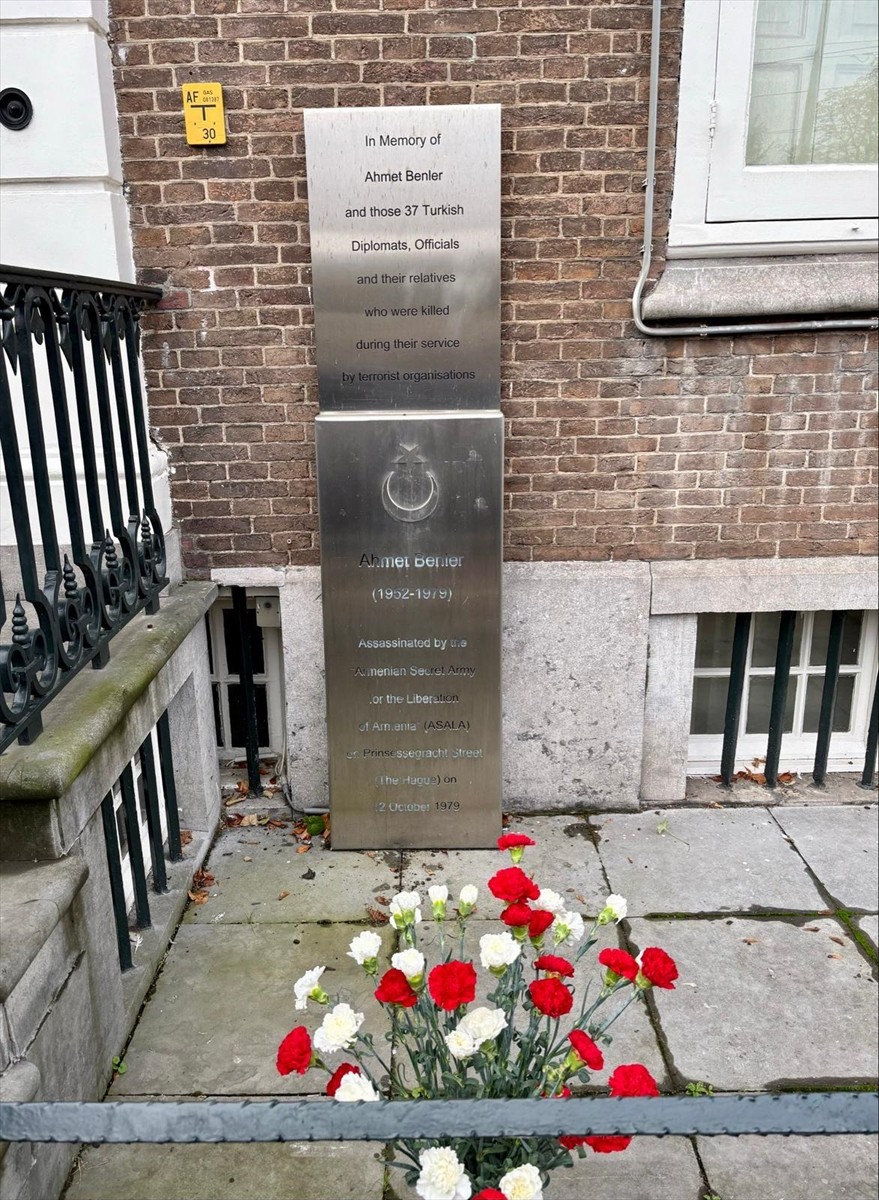 Hollanda'nın Lahey kentinde 12 Ekim 1979'da terör örgütü ASALA tarafından şehit edilen o tarihteki...