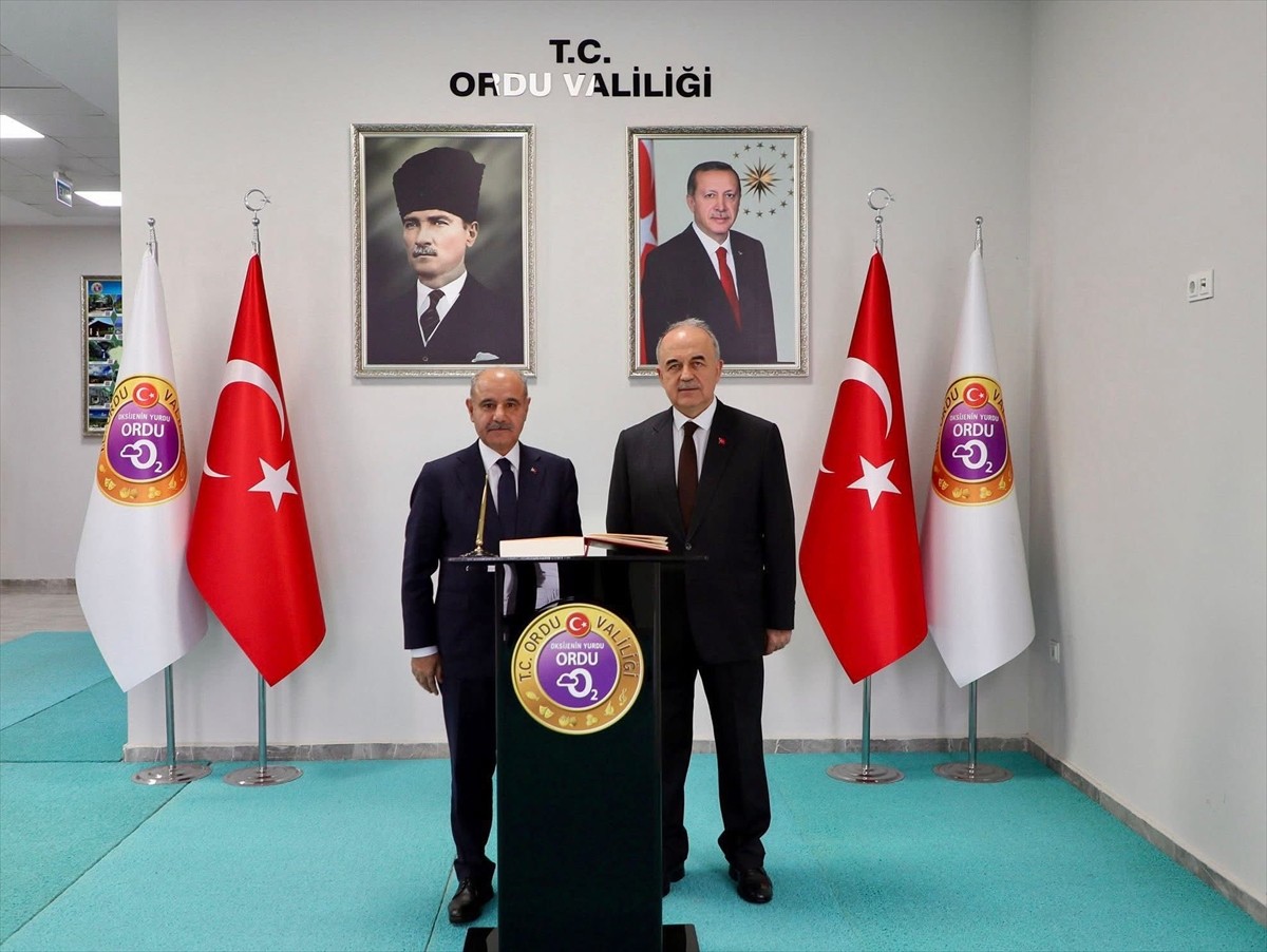 İçişleri Bakan Yardımcısı Mehmet Aktaş, Ordu'da sahipsiz sokak hayvanlarıyla ilgili istişare...