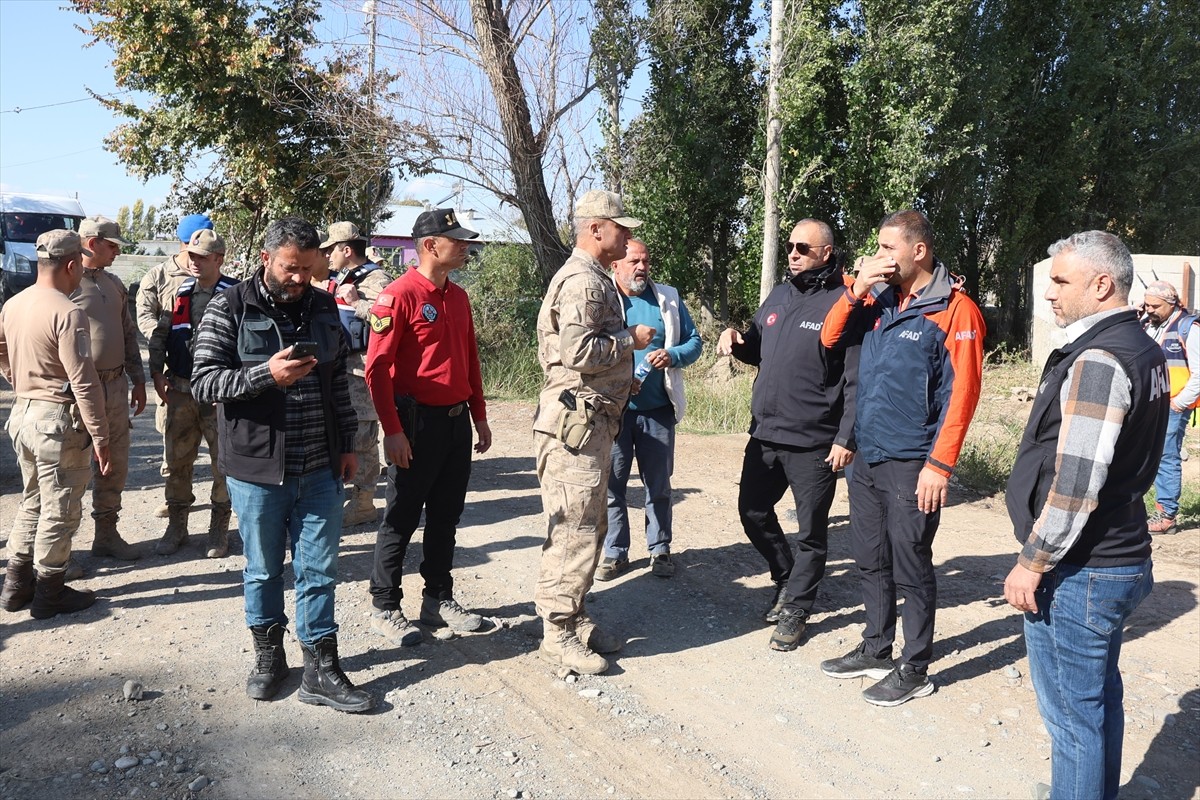 Iğdır'ın Küllük köyünde 6 gündür haber alınamayan 80 yaşındaki Alzheimer hastası emekli öğretmenin...