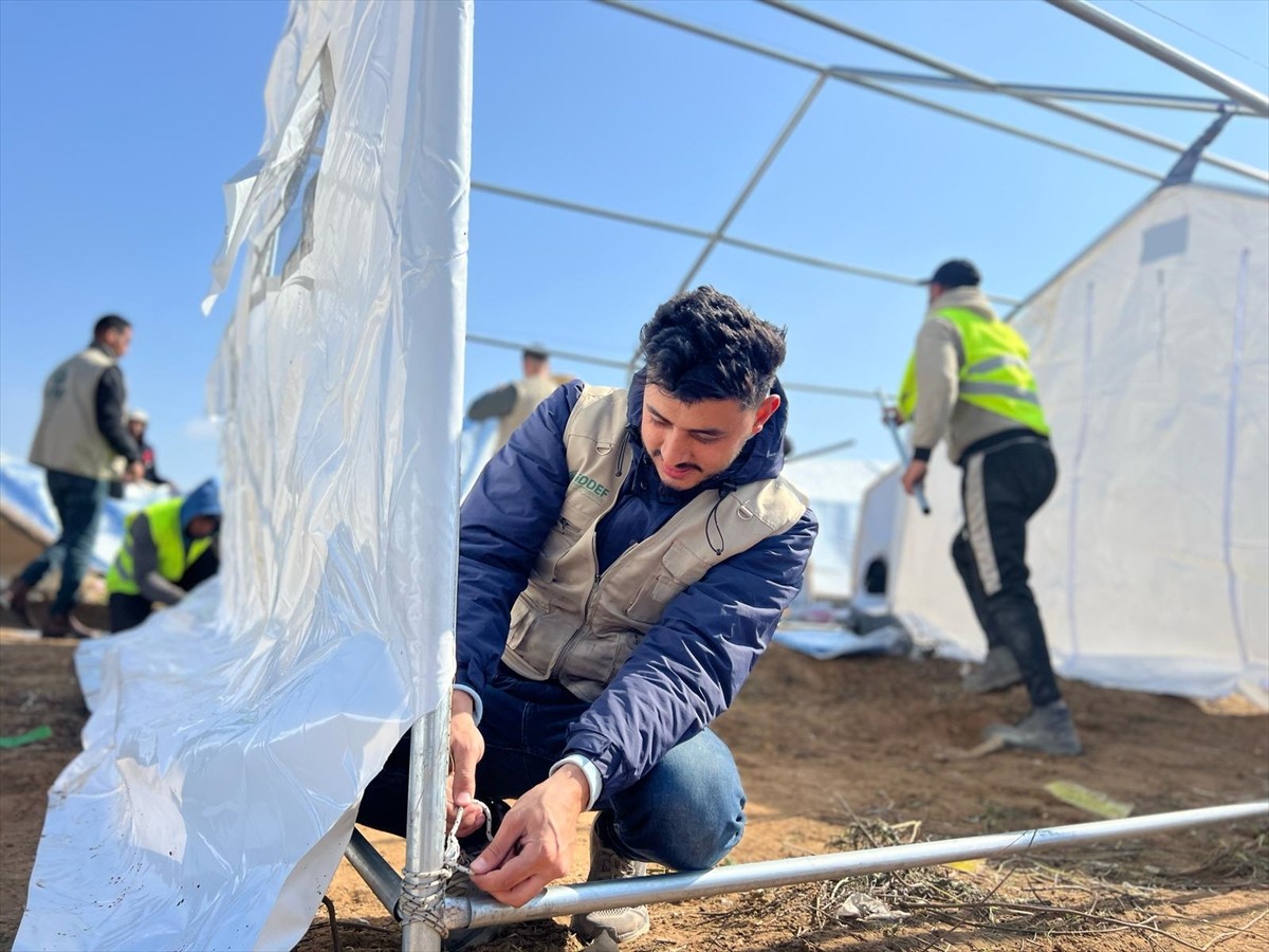 İnsana Değer Veren Dernekler Federasyonu (İDDEF), Gazze'de yürürlüğe giren ateşkesin ardından...