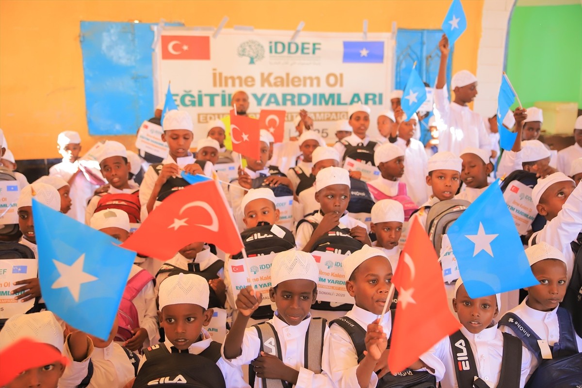 İnsana Değer Veren Dernekler Federasyonu (İDDEF), proje kapsamında Afrika kıtası başta olmak üzere...