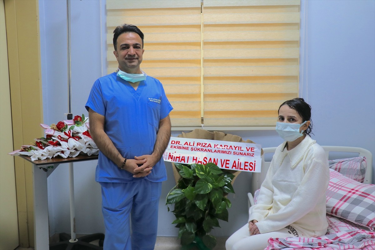 Irak'ın Duhok kentinde mutfak tüpünün patlaması sonucu çıkan yangında ağır yaralanan 38 yaşındaki...