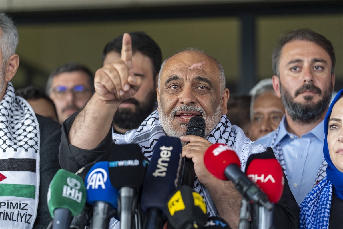 İsrail tarafından uluslararası sularda saldırıya uğrayıp alıkonulan Özgürlük Filosu...