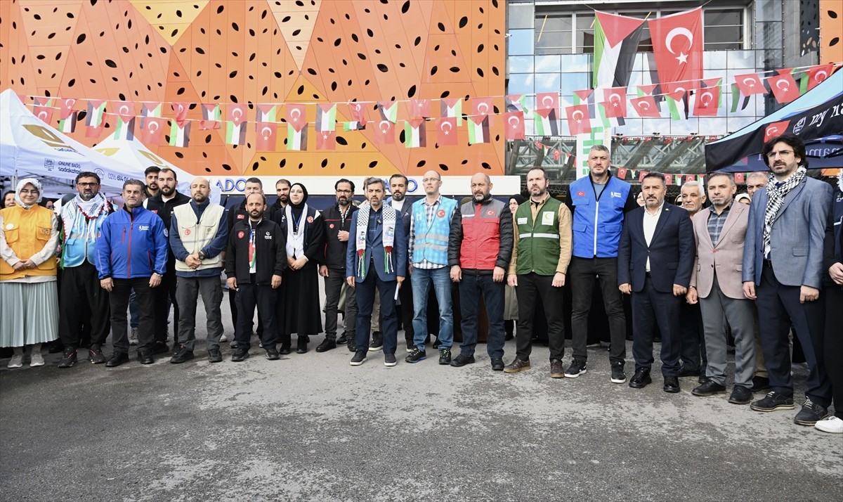 İstanbul'da, bazı sivil toplum kuruluşlarının (STK) öncülüğünde yürütülen "Gazze'ye Umut Ol"...