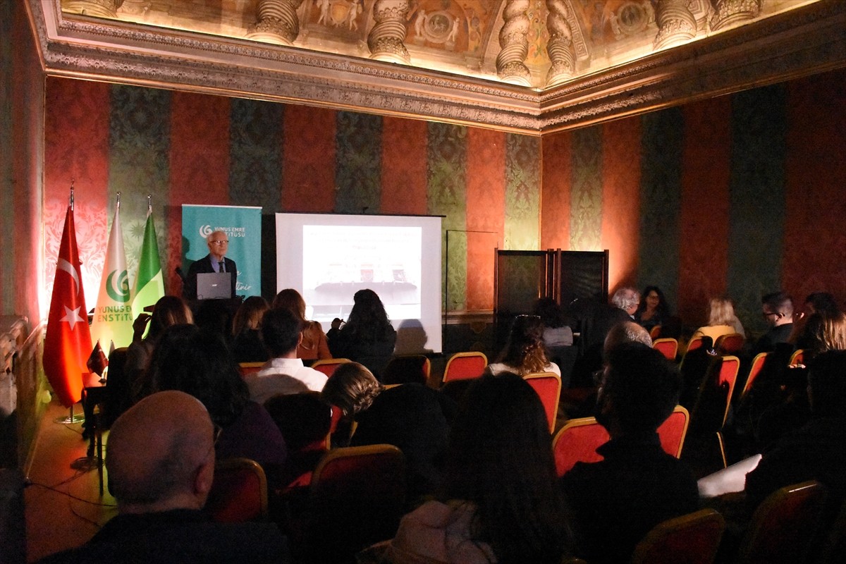 İtalya'nın başkenti Roma'da "Levanten ve İtalyan Mimarların Türkiye'deki Faaliyetleri" başlıklı...