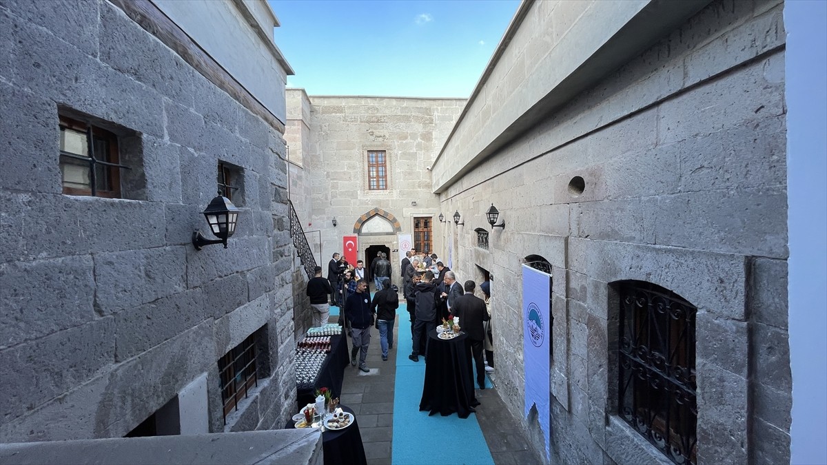 Kapadokya Alan Başkanlığı Kayseri hizmet binası törenle hizmete girdi.