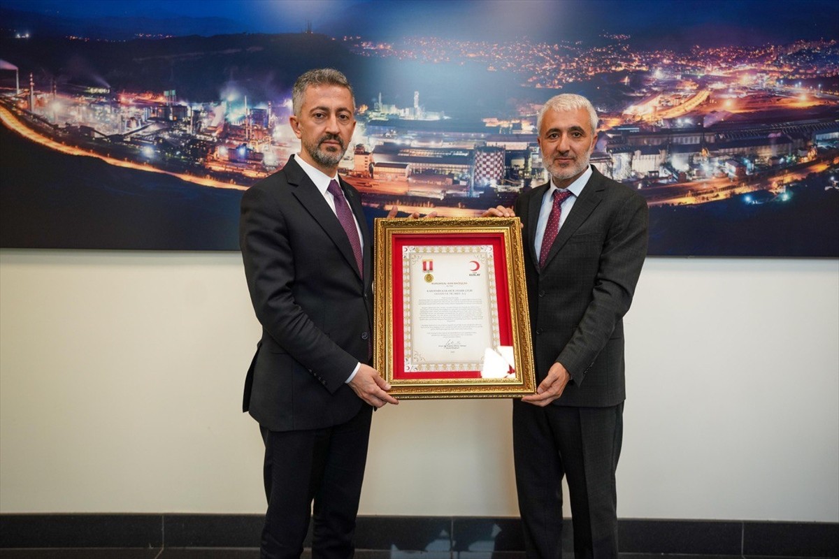 Karabük Demir ve Çelik Fabrikaları (KARDEMİR), Karabük Belediyesi ve Türk Kızılaya araç desteği...