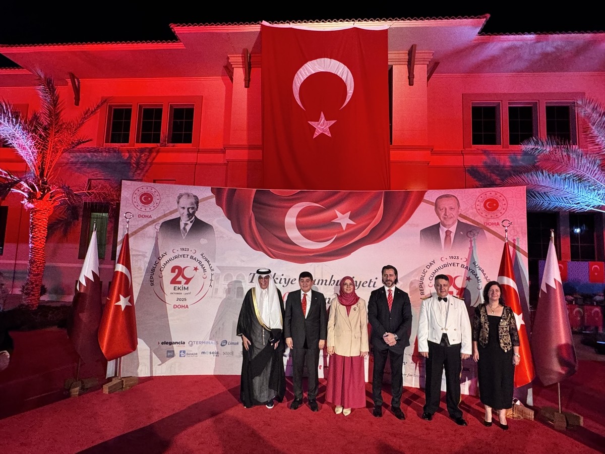 Katar'ın başkenti Doha'da Türkiye Cumhuriyeti'nin kuruluşunun 102’nci yıl dönümü dolayısıyla "29...