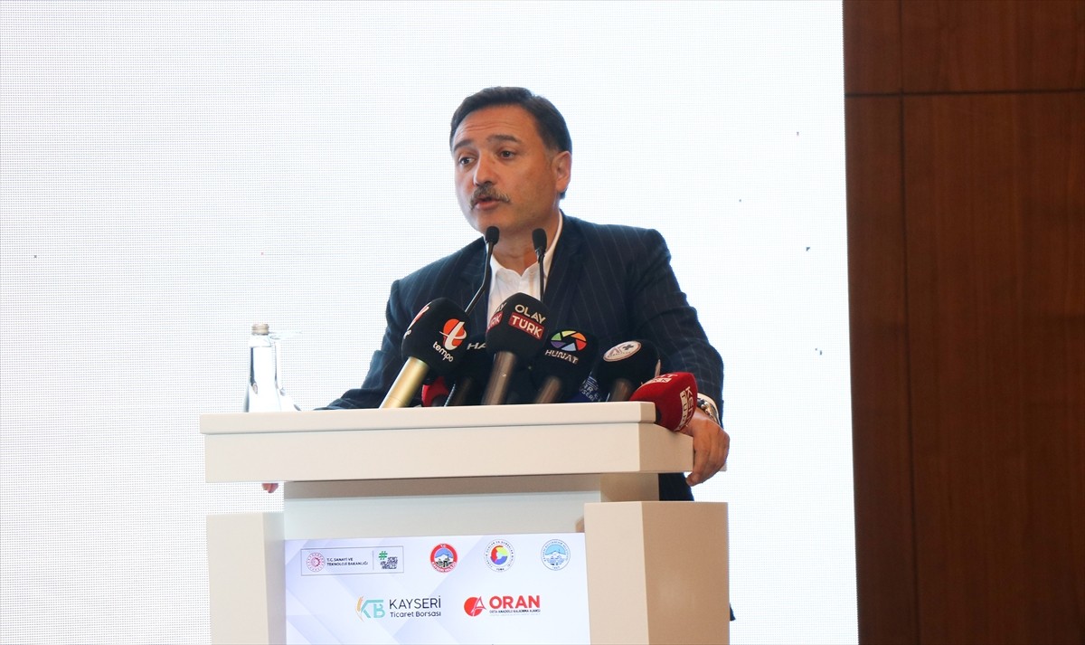 Kayseri'de sektör temsilcilerinin katılımıyla 2. Geleneksel Et ve Ürünleri Çalıştayı...