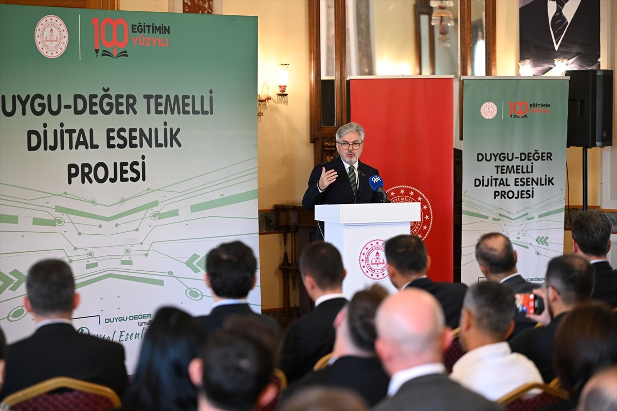 Milli Eğitim Bakan Yardımcısı Ömer Faruk Yelkenci, Üsküdar'da gerçekleştirilen, "Duygu-Değer...