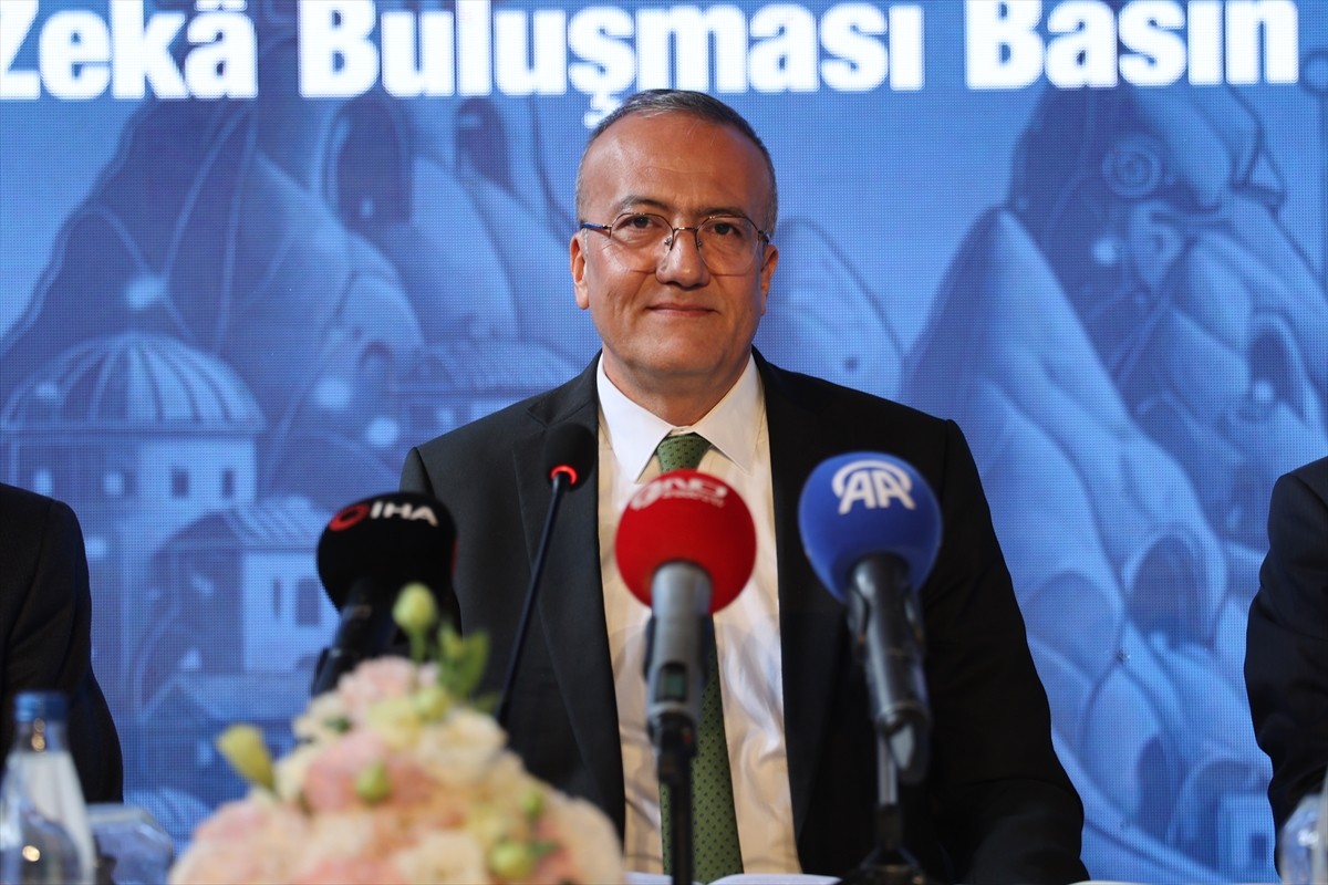 Nevşehir'in Ürgüp ilçesinde Kapadokya Üniversitesi (KÜN) tarafından "2. Yapay Zeka Buluşması"...