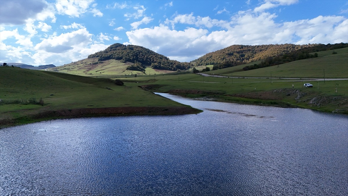 Ordu'nun Gölköy ilçesindeki 1500 rakımlı Uluvahta Yaylası, ziyaretçilerine doğa içerisinde huzurlu...