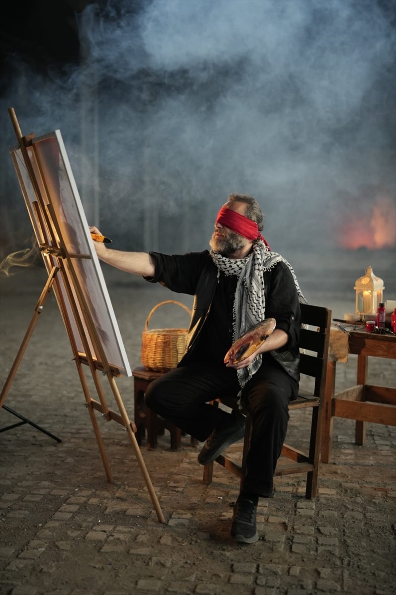 Oyuncu ve müzisyen Yusuf Eker'in Gazze'deki soykırıma dikkati çekmek için hazırladığı "Direniş"...