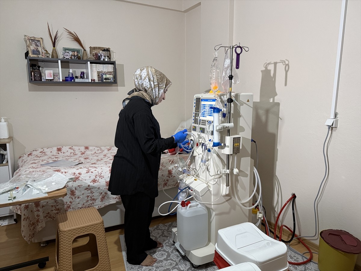 Rize'de uygun koşulları taşıyan diyaliz hastalarına evde hemodiyaliz hizmeti verilmeye başlandı....