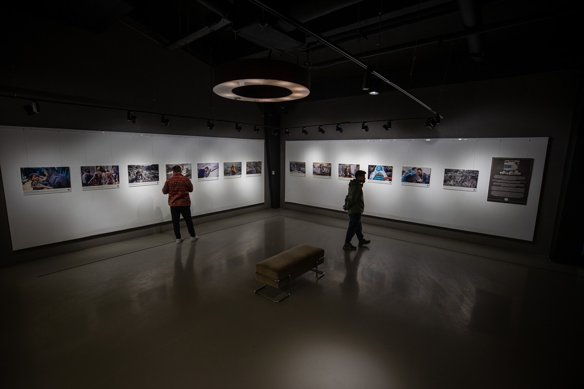 Sakarya'da Anadolu Ajansının (AA) Filistinli ve Türk gazetecilerin, kısmen de savaş şartlarında...