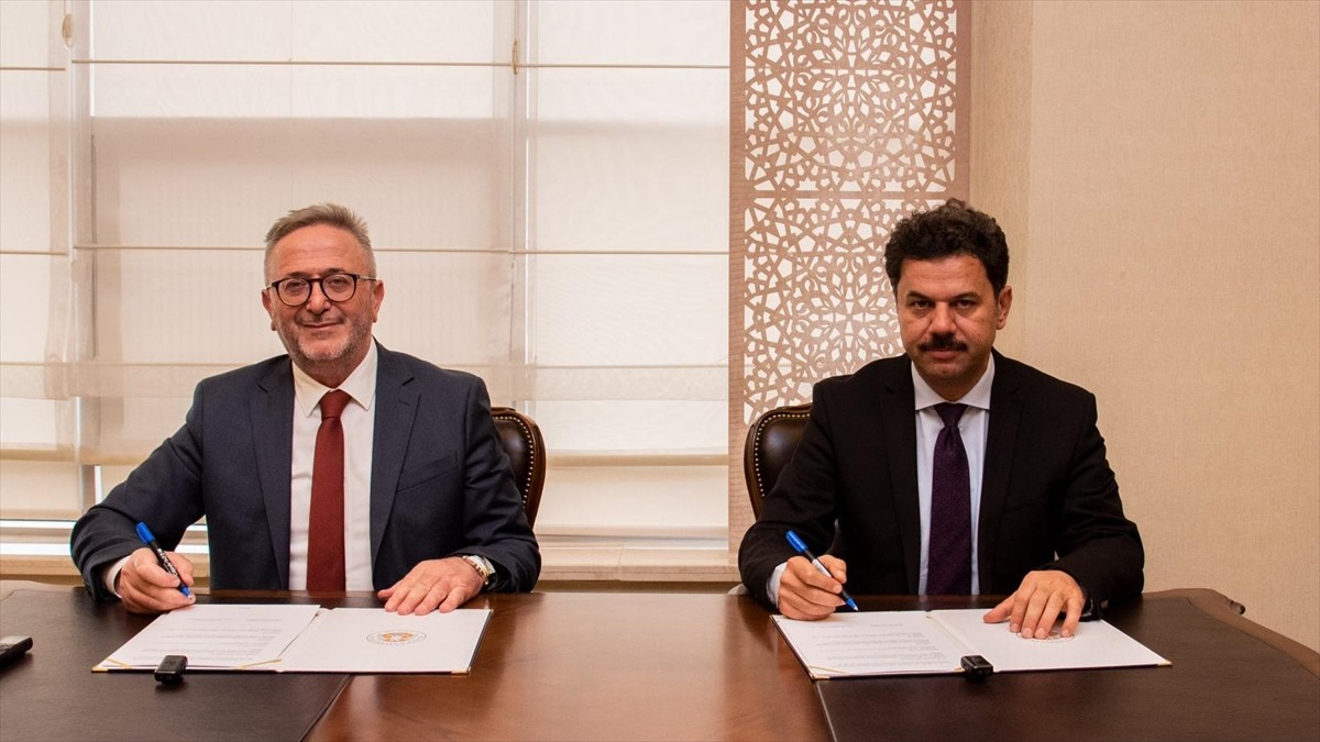 Selçuk Üniversitesi (SÜ), bünyesindeki el yazması ve nadir matbu eserlerin korunması...