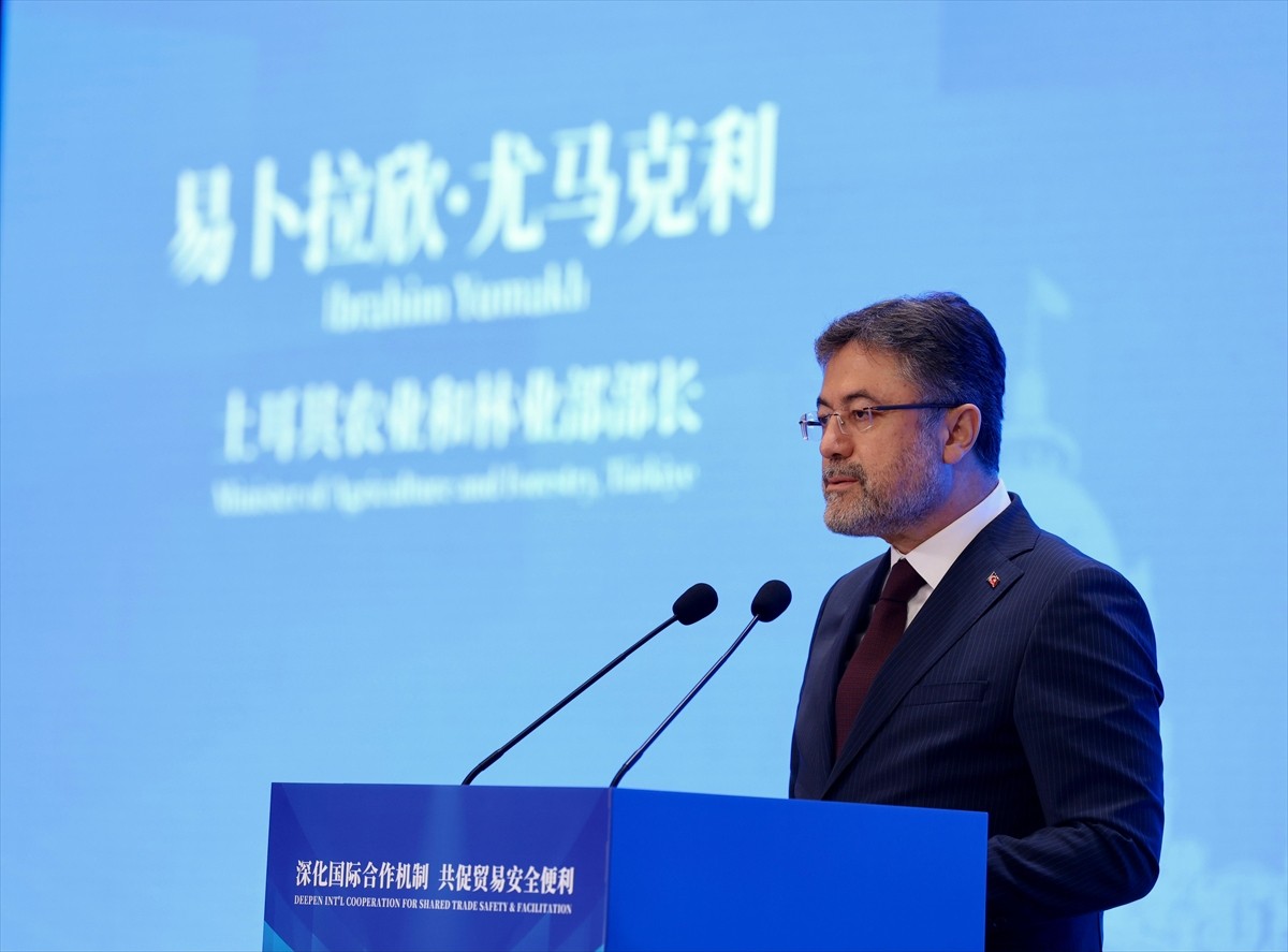 Tarım ve Orman Bakanı İbrahim Yumaklı, Çin'in Şanghay şehrinde düzenlenen, "Kuşak ve Yol...