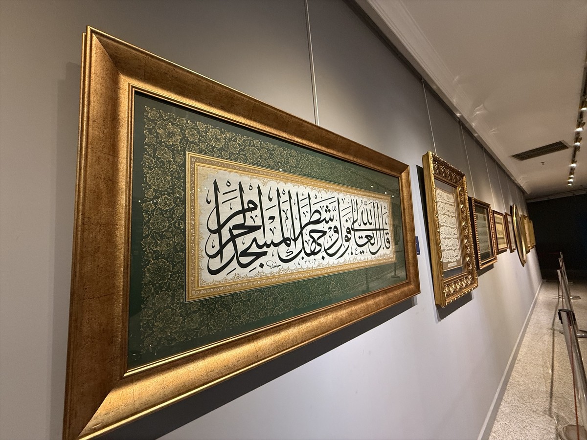 Trabzon'da, Hamamizade İhsanbey Kültür Merkezi'nde Yıldız Holding İslami Eserler Koleksiyonu'na...