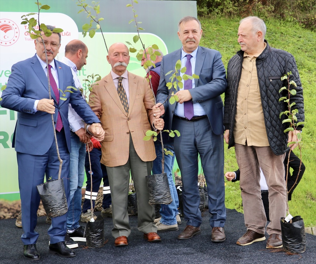 Trabzon'da, "İlimizde Unutulmaya ve Kaybolmaya Yüz Tutmuş Bazı Meyve Türlerine Ait Yerel...