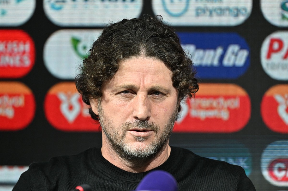 Trendyol Süper Lig'in 9. haftasında Çaykur Rizespor ile Trabzonspor A.Ş, Çaykur Didi Stadı'nda...