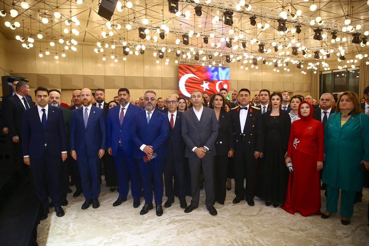Türkiye Cumhuriyeti'nin kuruluşunun 102. yılı, Azerbaycan'ın başkenti Bakü'de düzenlenen...