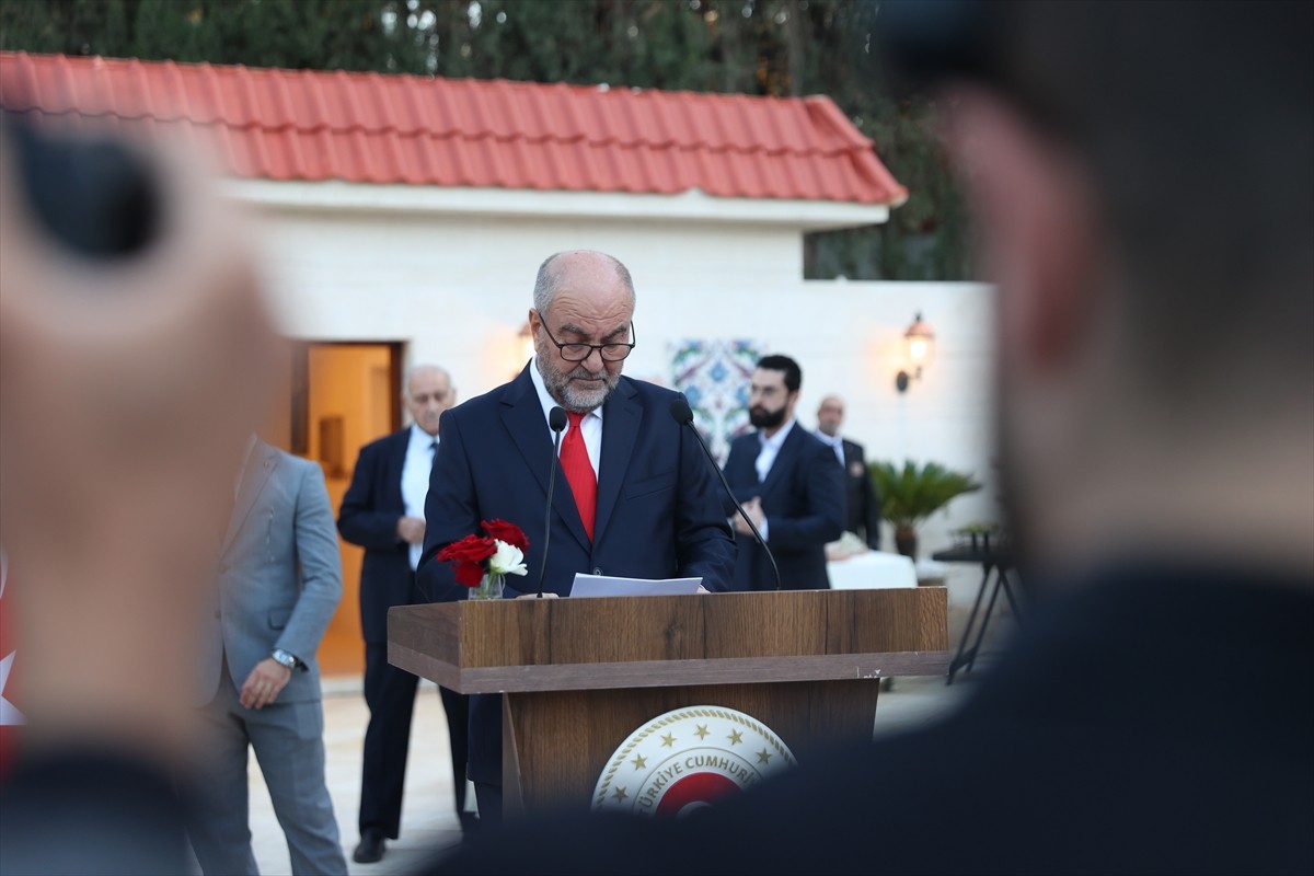 Türkiye Cumhuriyeti'nin kuruluşunun 102. yılı, Suriye'nin başkenti Şam'da düzenlenen resepsiyonla...
