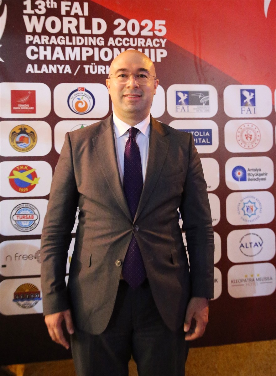 Türkiye Hava Sporları Federasyonu (THSF) Başkanı Emre Şahin, 13. FAI Dünya Yamaç Paraşütü Hedef...