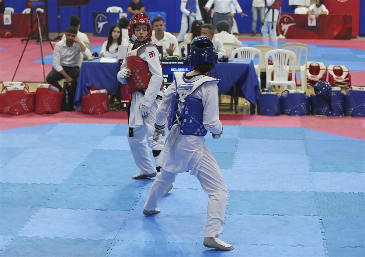 Türkiye Kulüpler Tekvando Şampiyonası Antalya'nın Alanya ilçesinde başladı. Türkiye Tekvando...