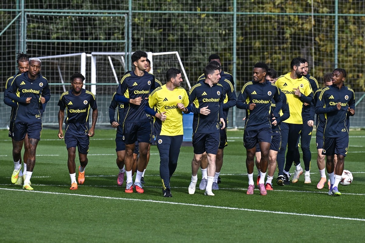 UEFA Avrupa Ligi'nin üçüncü haftasında Alman ekibi Stuttgart'ı konuk edecek Fenerbahçe, Can Bartu...