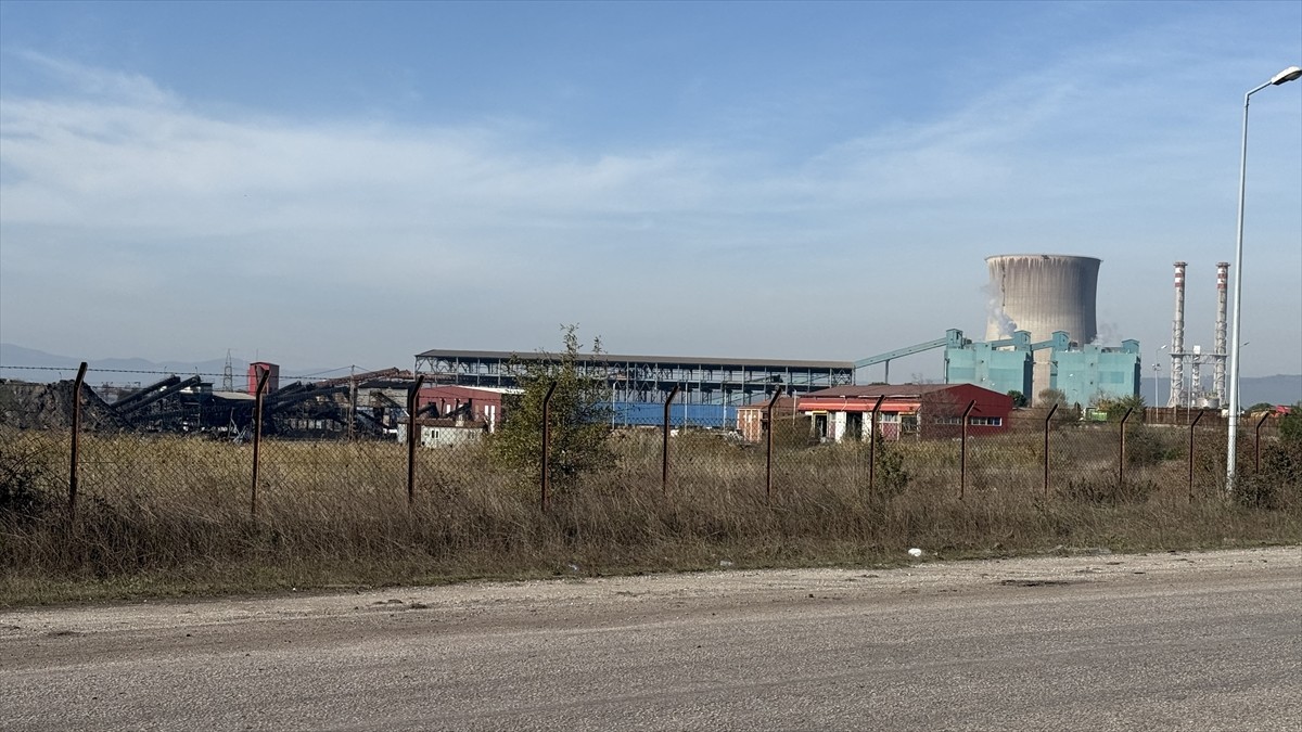 Çanakkale'nin Çan ilçesindeki kömür işletmesinde meydana gelen kazada bir işçi hayatını kaybetti....