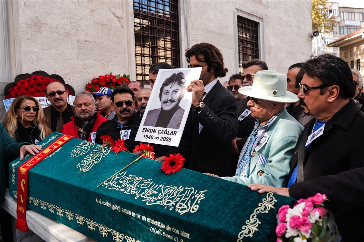 "Kınalı Yapıncak", "Feride", "Makber" ve "Rüyalar Gerçek Olsa" gibi unutulmaz birçok Yeşilçam...